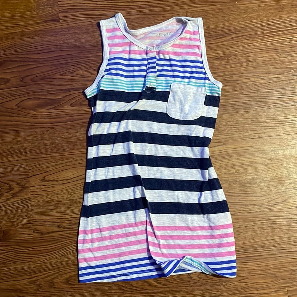 Multi colored tank top. Girls tank top. Medium.